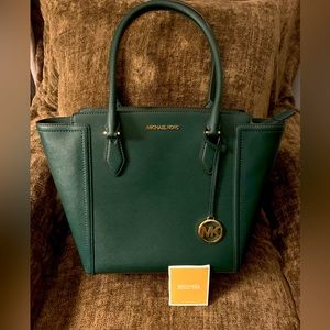Michael Kors Maisie Large Pebbled Leather Tote Bag